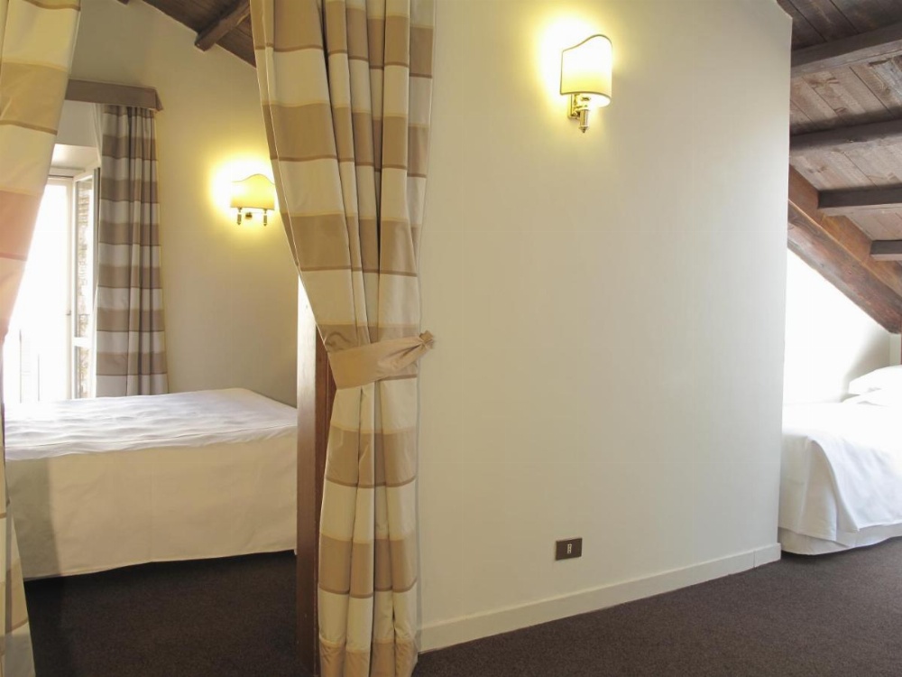 Hotel Albergo Santa Chiara